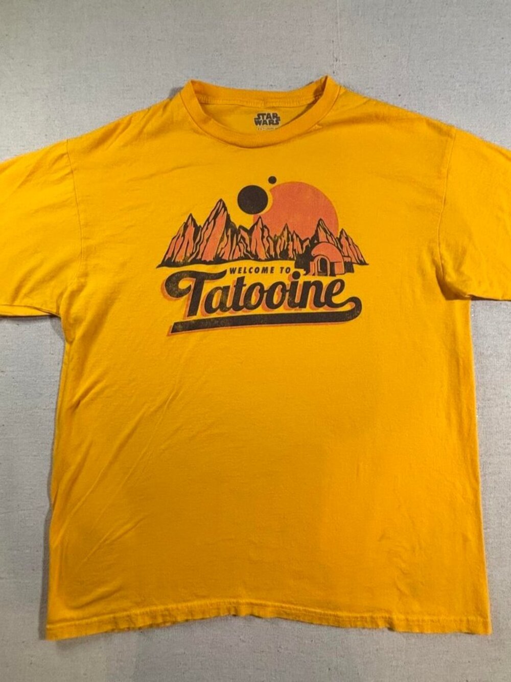 Star Wars Welcome to Tatooine Graphic Tee Gold Mens L